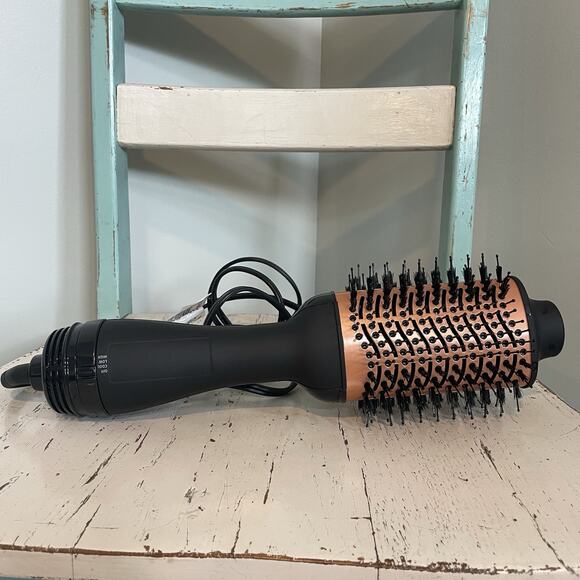 Revlon One-Step Hair Dryer & Volumizer Copper Smooth Edition Styler TESTED - Picture 3 of 8